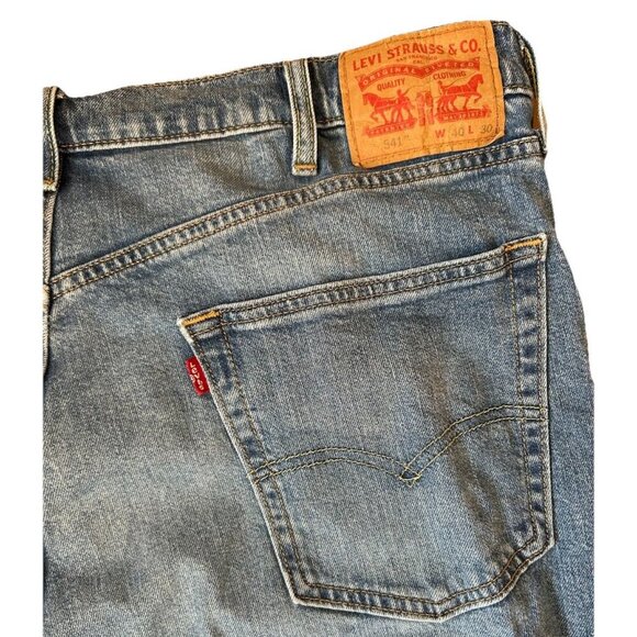 Levis 541 Jeans Mens 40x30 Blue Medium Wash Cotton Stretch Relaxed Tapered Fit - Picture 7 of 8